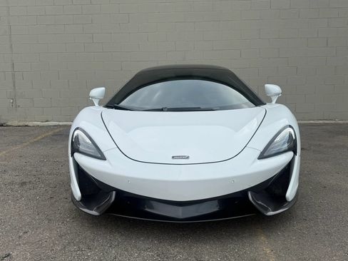 Used 2019 McLaren 570S Spider RWD image 21