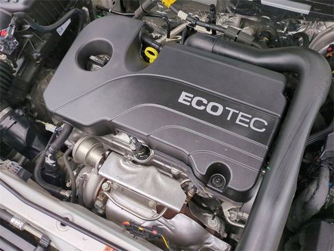 Certified 2022 Chevrolet Equinox LS w/ LS Convenience Package image 29