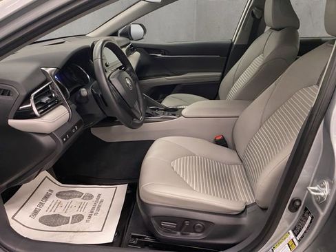 Used 2023 Toyota Camry SE image 17