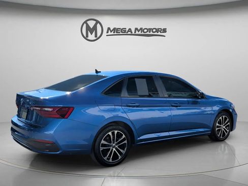 Used 2023 Volkswagen Jetta Sport image 8