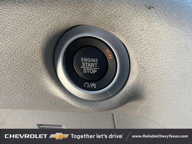 Used 2021 Chrysler Voyager LX FWD image 25