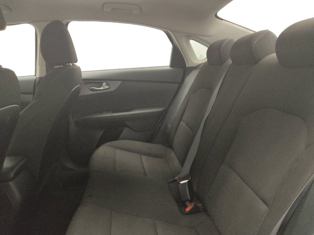 Used 2020 Kia Forte LXS FWD image 18