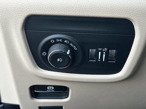 New 2026 Jeep Grand Cherokee Limited image 28