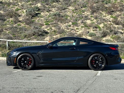 Used 2024 BMW M8 Competition image 9