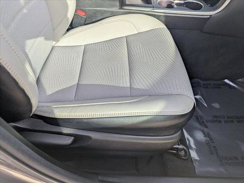 Used 2017 Toyota Camry SE image 17