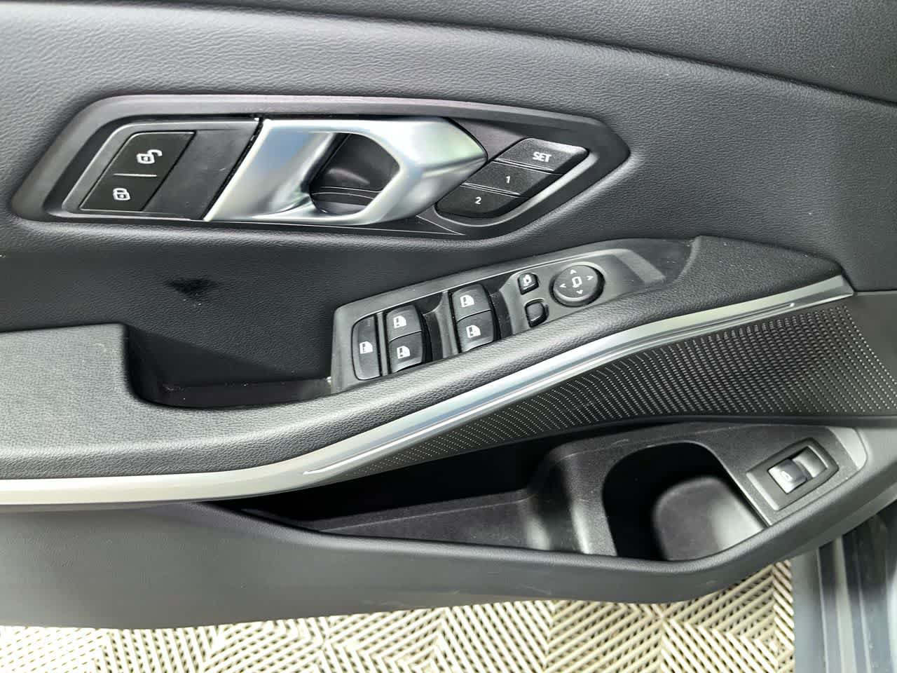 Used 2025 BMW 330i Sedan RWD image 13