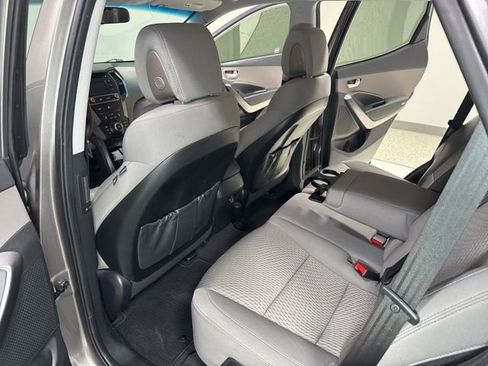 Used 2018 Hyundai Santa Fe Sport FWD image 22