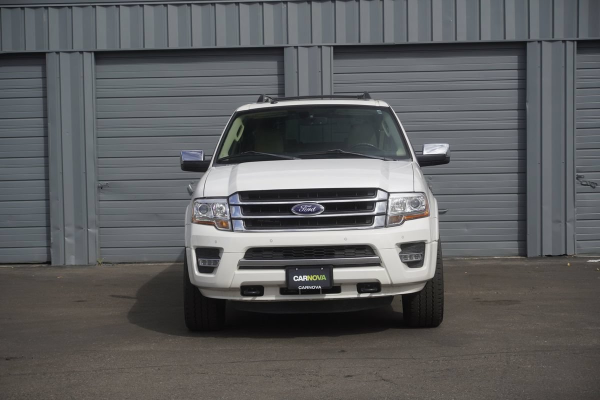 Used 2017 Ford Expedition EL Limited w/ Equipment Group 301A AWD/4WD image 8