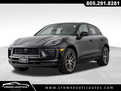 Used 2023 Porsche Macan Turbo image 3