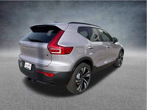 New 2026 Volvo XC40 B5 Ultra AWD/4WD image 8