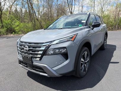 Certified 2025 Nissan Rogue SL w/ Tech Package