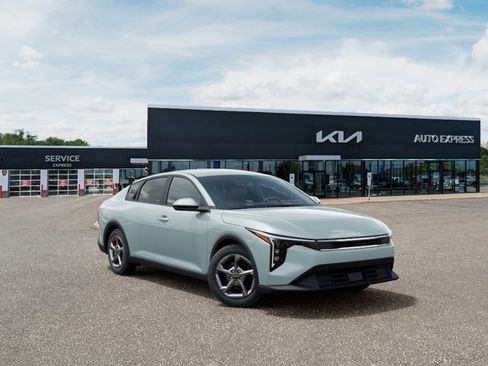 New 2026 Kia K4 LXS FWD image 8