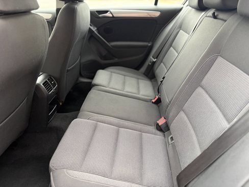 Used 2013 Volkswagen Golf 4-Door FWD image 15