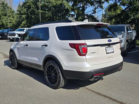 Used 2016 Ford Explorer Sport w/ Equipment Group 401A image 3