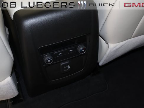 Certified 2023 Buick Enclave Essence image 13