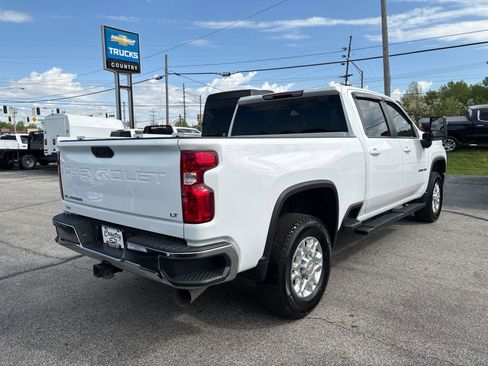Used 2023 Chevrolet Silverado 2500 LT w/ Convenience Package AWD/4WD image 4