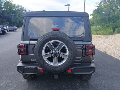 Certified 2022 Jeep Wrangler Unlimited Sahara w/ LED Lighting Group image 5