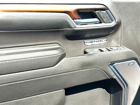 Used 2024 GMC Sierra 1500 Denali w/ Technology Package image 16