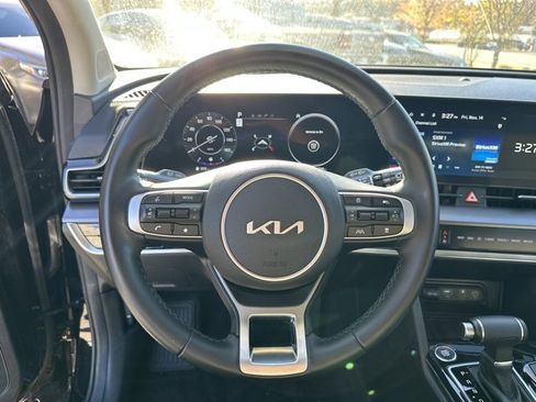 Used 2023 Kia Sportage SX image 28