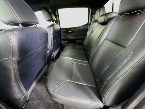 Certified 2021 Toyota Tacoma TRD Off-Road w/ TRD Premium Off Road Package image 26