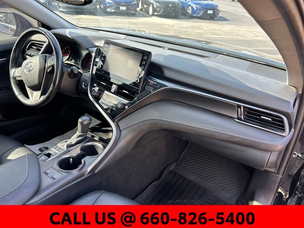 Used 2021 Toyota Camry XSE FWD image 7