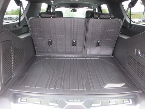 New 2026 Chevrolet Suburban Z71 w/ Comfort Package image 12