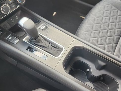 Used 2025 Nissan Kicks SV w/ Illumination Package FWD image 18