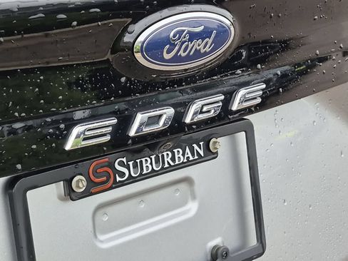 Used 2024 Ford Edge Titanium w/ Equipment Group 301A AWD/4WD image 13