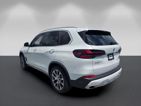 Certified 2024 BMW X5 xDrive40i w/ Premium Package AWD/4WD image 6