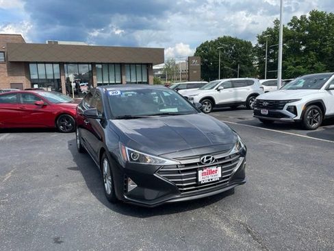 Used 2020 Hyundai Elantra SEL w/ Cargo Package (C1) FWD image 3