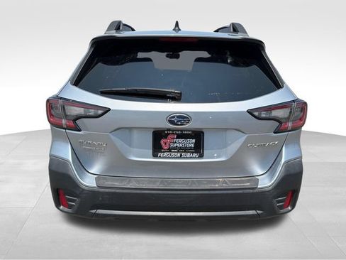 Used 2020 Subaru Outback Premium w/ Popular Package #1 AWD/4WD image 6