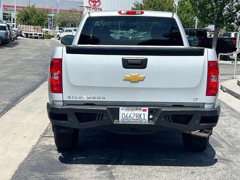 Used 2013 Chevrolet Silverado 1500 LT w/ Chrome Essentials Package RWD image 6
