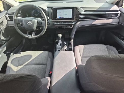 Used 2025 Toyota Camry LE FWD image 25