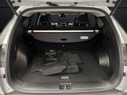 Used 2024 Hyundai Tucson Limited image 16