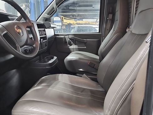 Used 2020 Chevrolet Express 2500 image 8