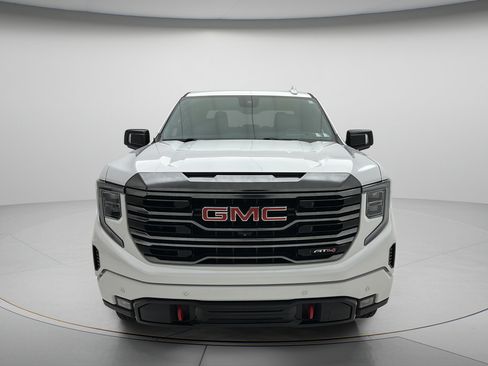 Used 2023 GMC Sierra 1500 AT4 w/ Technology Package AWD/4WD image 2