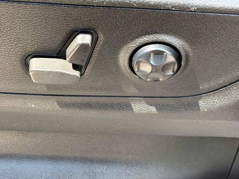 Used 2021 RAM 1500 Big Horn AWD/4WD image 14