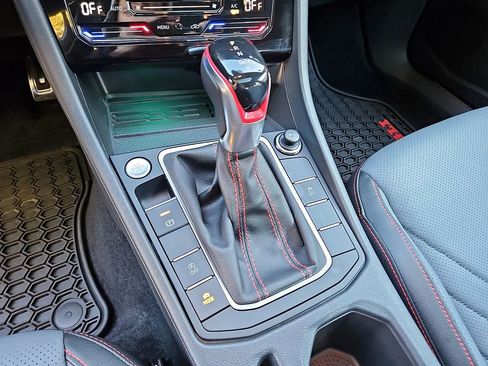 Certified 2025 Volkswagen Jetta GLI Autobahn image 16