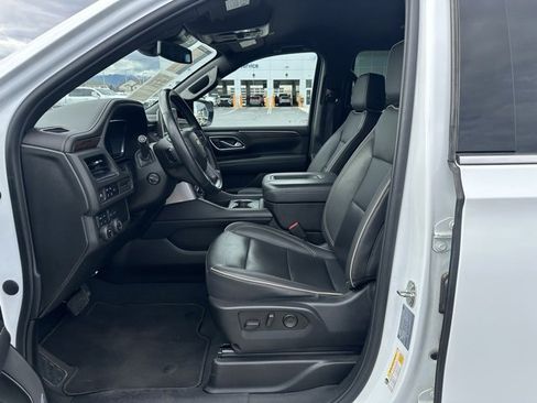 Certified 2023 Chevrolet Suburban Premier image 2