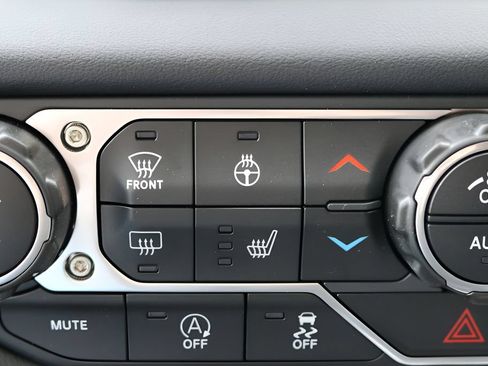 New 2026 Jeep Gladiator Mojave AWD/4WD image 23