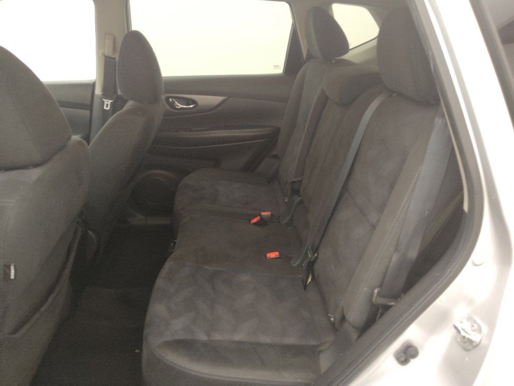 Used 2015 Nissan Rogue SV FWD image 18