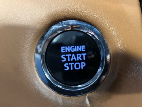 Used 2023 Toyota Highlander L image 23