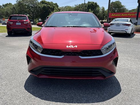 Used 2024 Kia Forte LXS FWD image 8