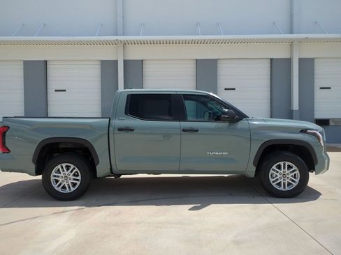 Used 2024 Toyota Tundra SR5 AWD/4WD image 4