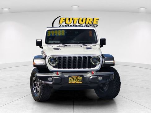 Used 2024 Jeep Wrangler Unlimited Rubicon AWD/4WD image 2