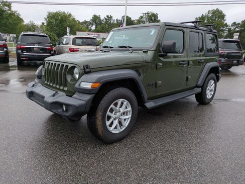 Used 2023 Jeep Wrangler Unlimited Sport AWD/4WD image 8