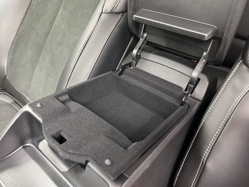 New 2025 Jeep Grand Cherokee Altitude RWD image 19