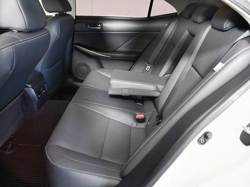 Used 2020 Lexus IS 300 image 34