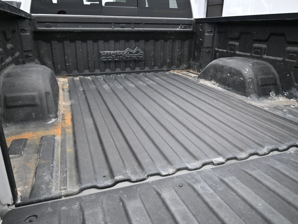 Used 2021 Chevrolet Silverado 1500 High Country RWD image 40