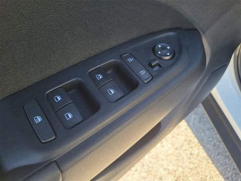 New 2026 Hyundai Venue SEL image 18